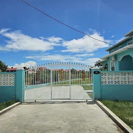 Blue Villa Apartment, East Coast Demerara Georgetown Extérieur photo